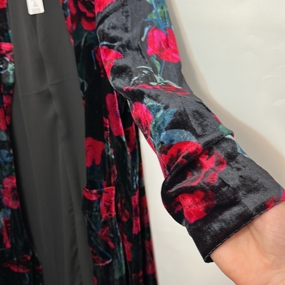 Torrid floral VELVET DUSTER KIMONO - Picture 8 of 11